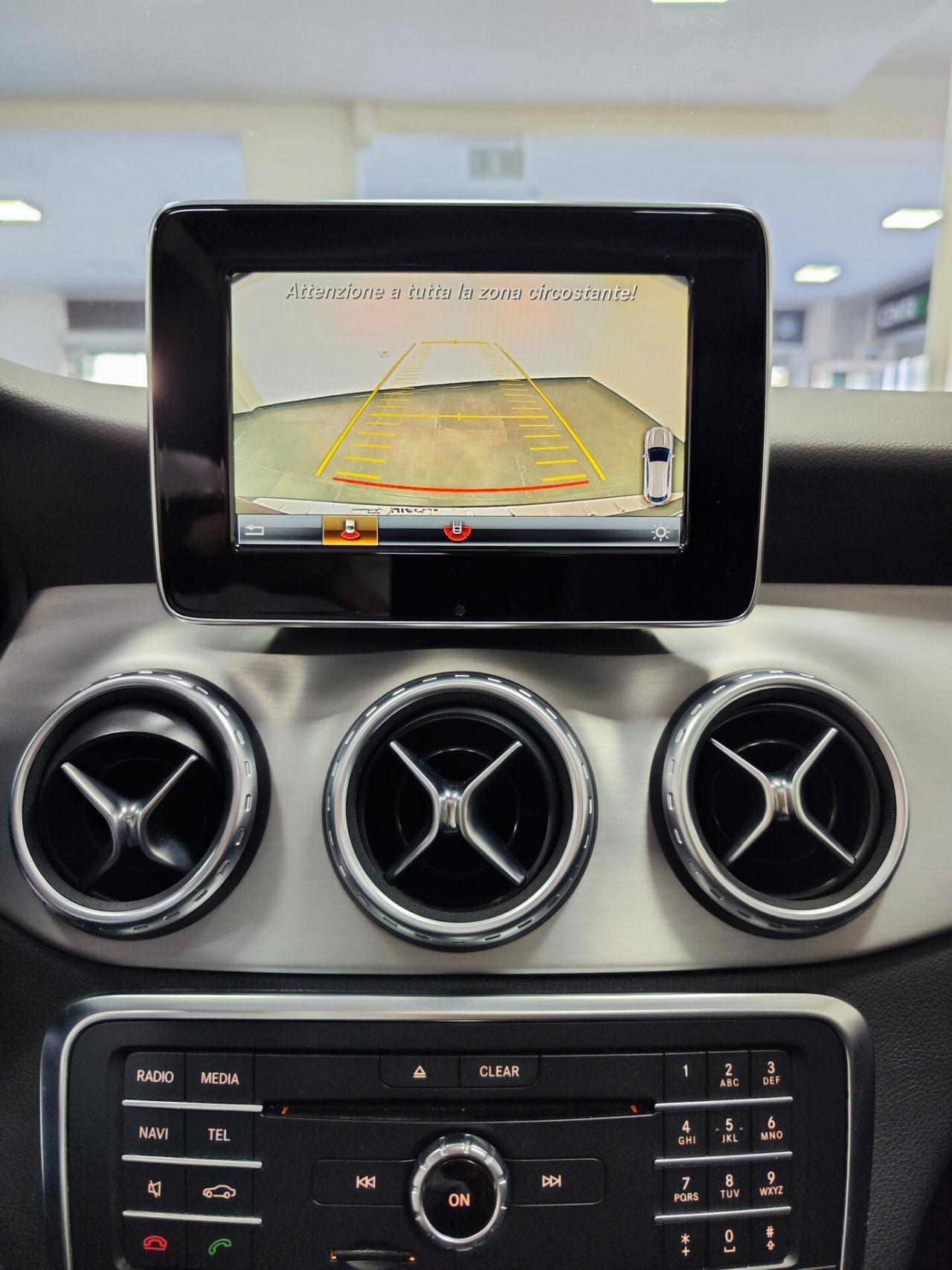 Mercedes-benz GLA 180 d Automatic Sport Tetto
