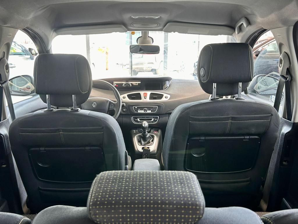 Renault Scenic X-Mod 1.5 dci Dynamique 110cv