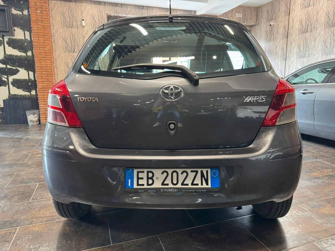 Toyota Yaris 1.0 5 porte Now Eco