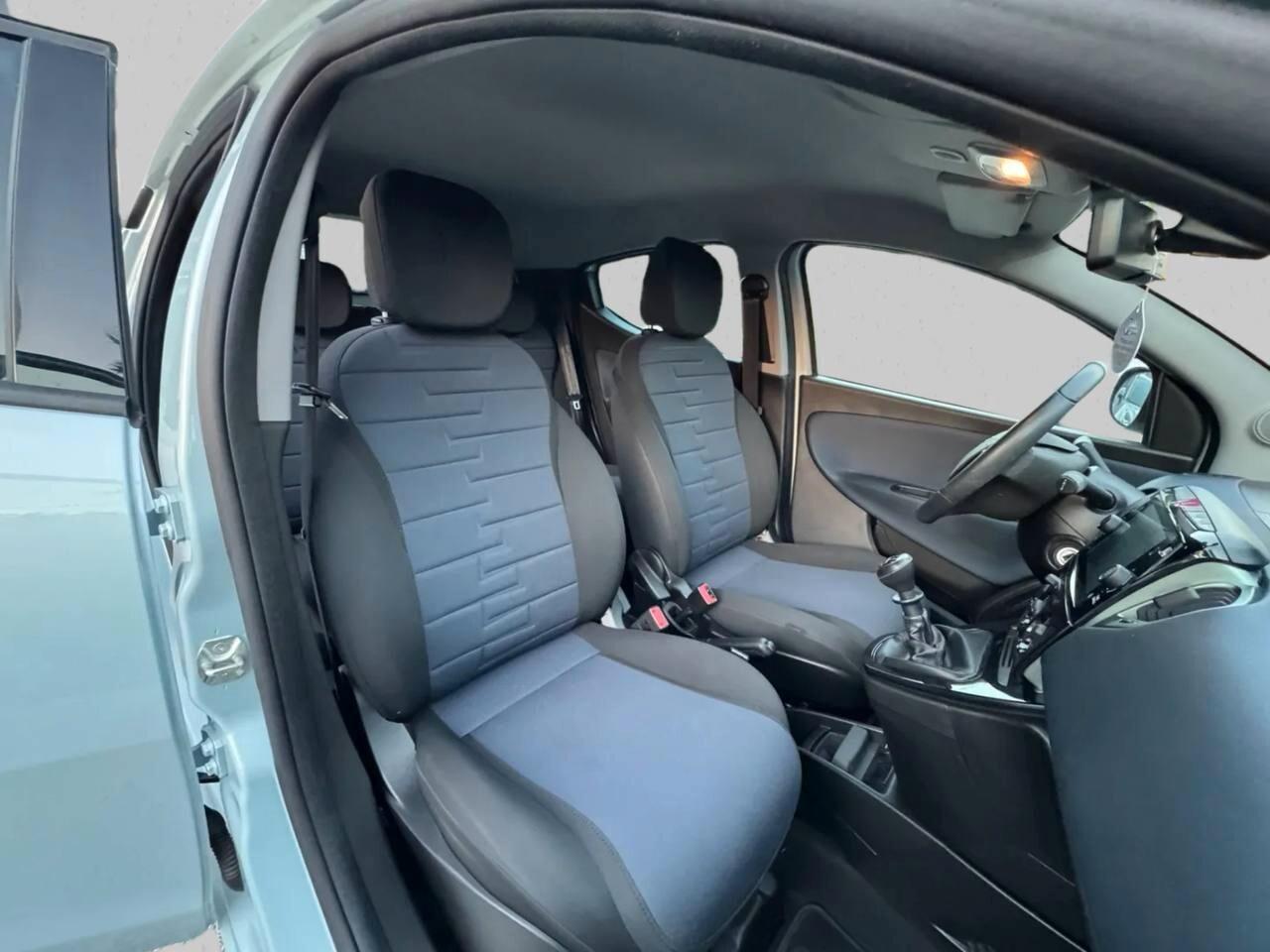 Lancia Ypsilon 1.0 FireFly 5 porte S&S Hybrid Alberta Ferretti 10/2023