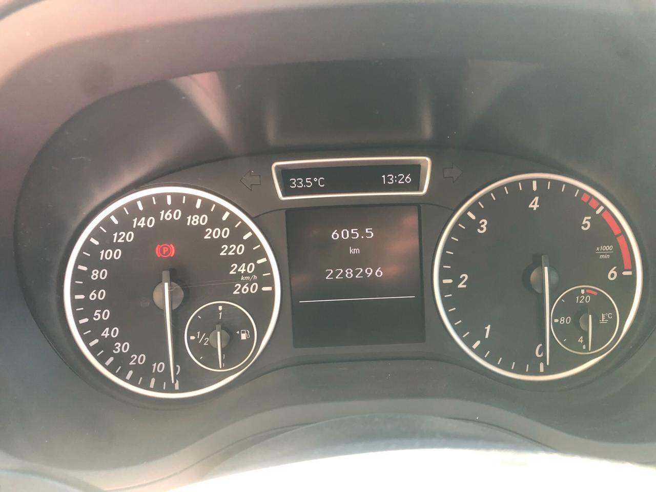 Mercedes-Benz B 180 CDI Premium 2014 - Garanzia 12 Mesi - Tagliandata - Retrocamera - Perfetta