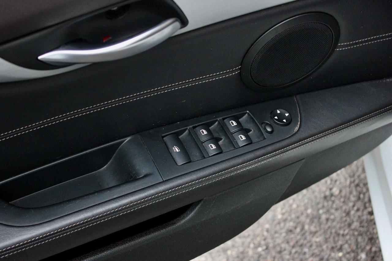 Bmw Z4 sDrive20i INTERNI IN PELLE MARRONE NAVY