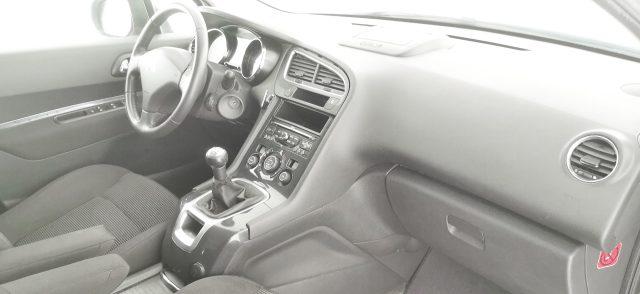 PEUGEOT 5008 1.6 VTi 120CV Tecno