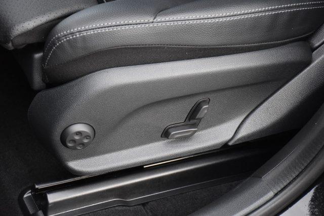 MERCEDES-BENZ GLC 220 d 4Matic Sport *PELLE, PEDANE, NAVI*