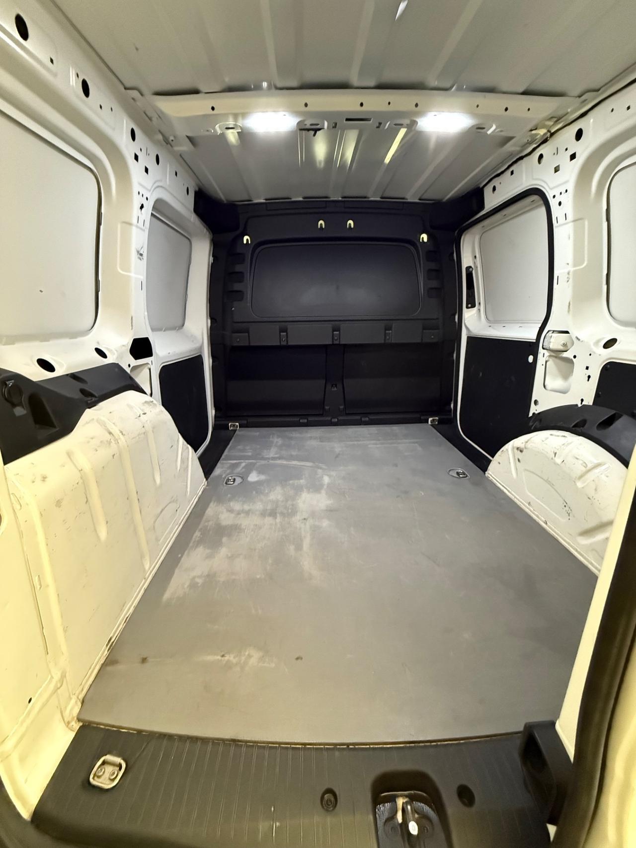 Volkswagen Caddy 2.0 TDI 102 CV Furgone Business