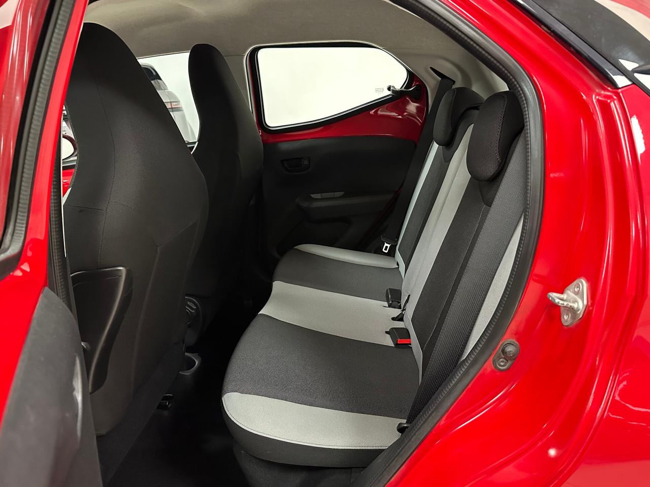 Toyota Aygo 1.0 VVT-i 69 CV 5 porte x-cite - 2015