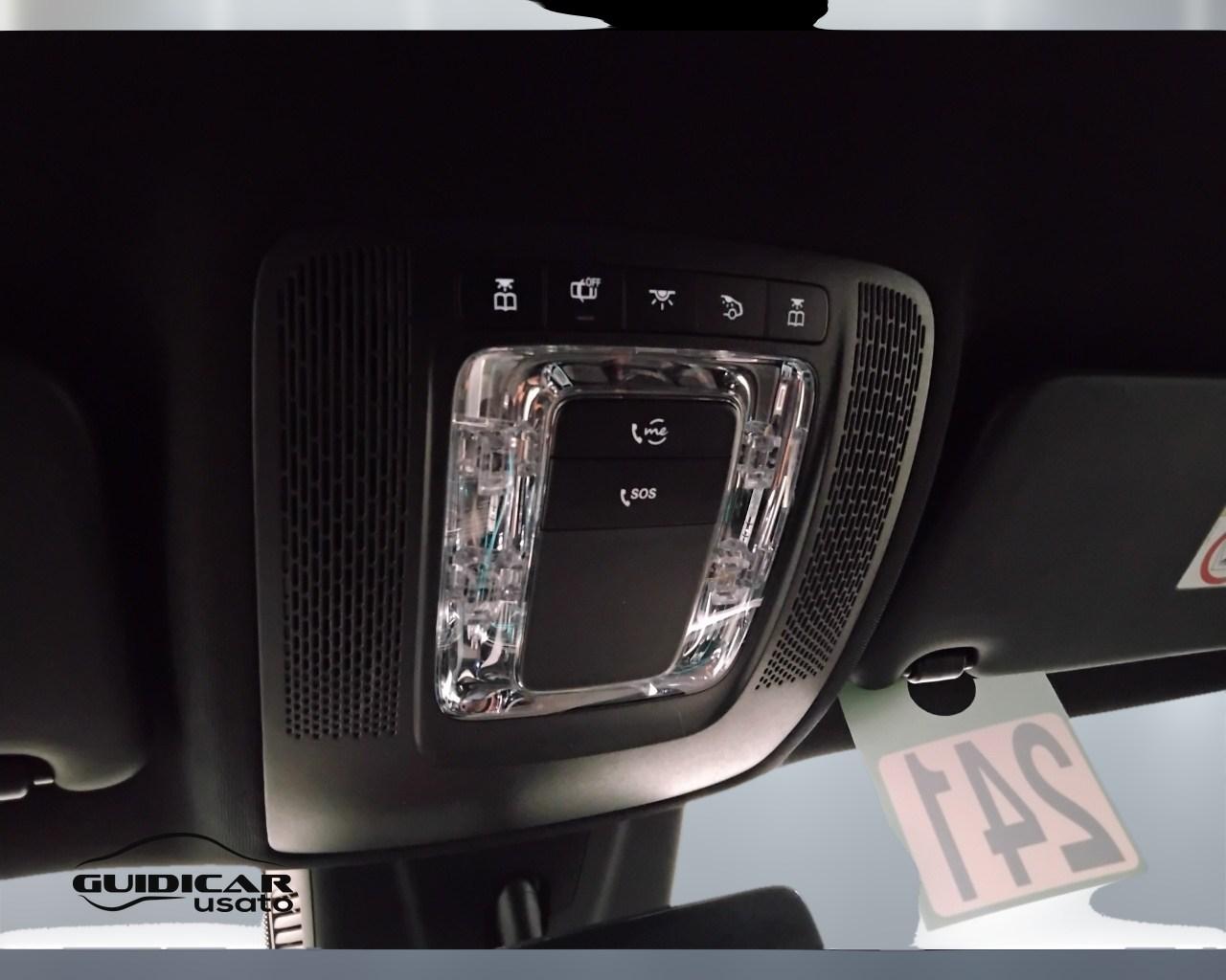 Mercedes-Benz GLB - X247 2019 - GLB 180 d Premium auto