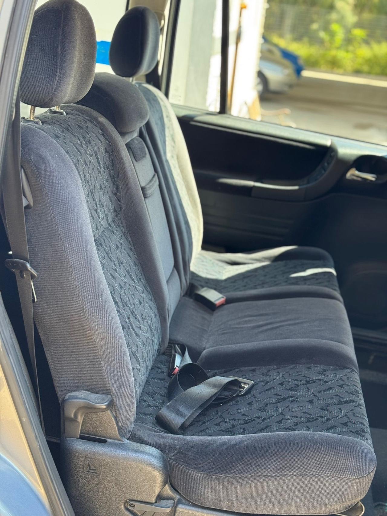Opel Zafira 2.0 16V DTI cat Comfort Van