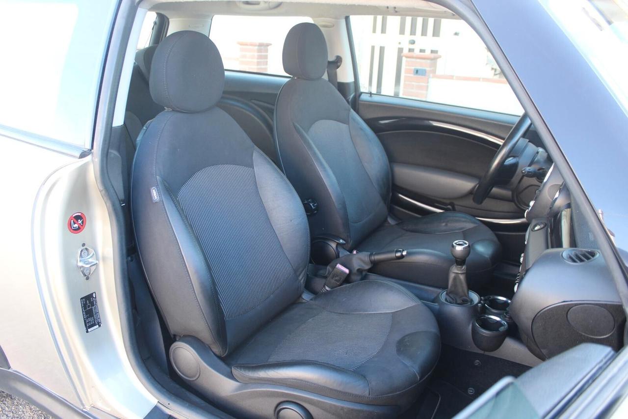 Mini 1.6 16V Cooper D