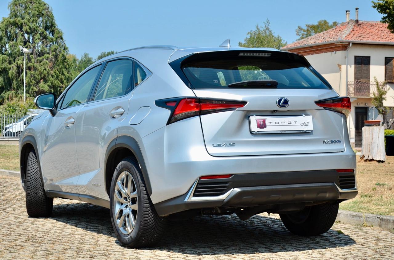 LEXUS NX 300h 2.5 BUSINESS 2WD 197cv CVT, EURO 6C, UFF ITALIANA, SERVICE LEXUS, FARI LED, NAVI, RETROCAMERA, PERMUTE