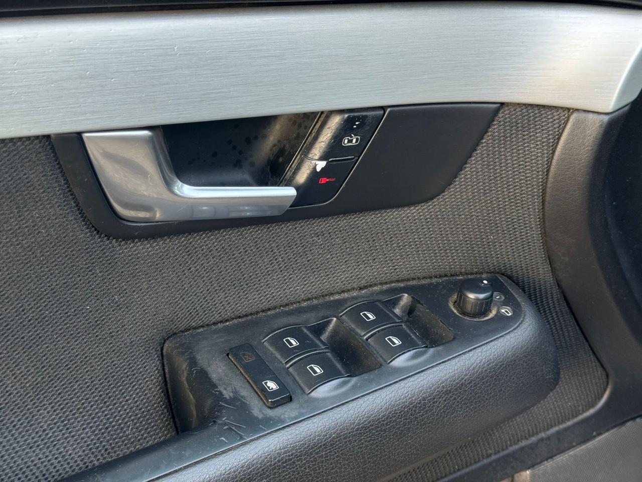 Audi A4 2.0 16V TDI 140cv S-Line