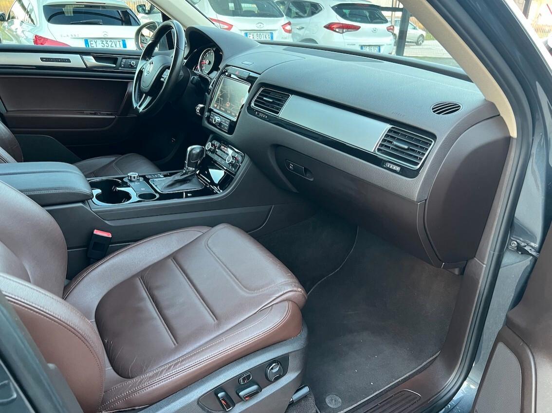Volkswagen Touareg 3.0 TDI 245 CV tiptronic BlueMotion Techn. Executive