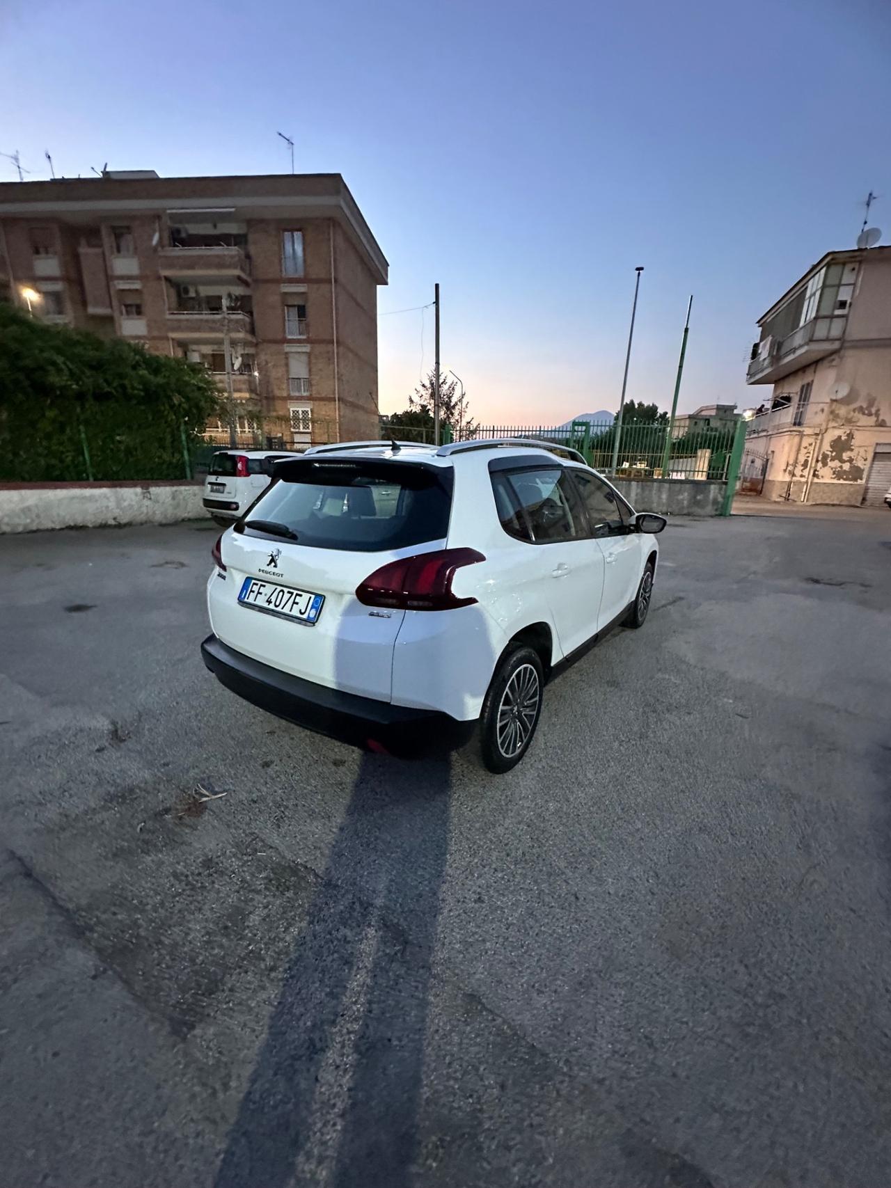 Peugeot 2008 PureTech 82 Allure