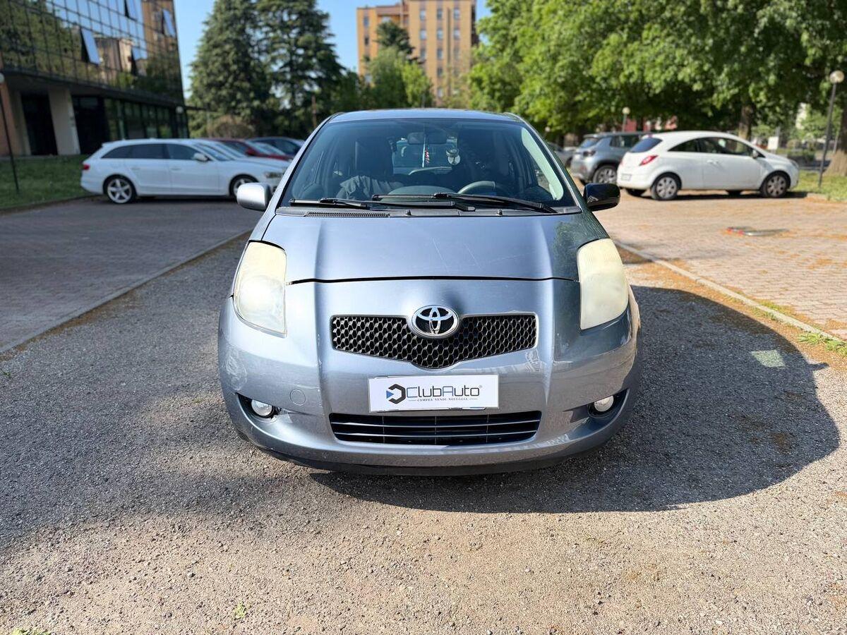 Toyota Yaris 3 Porte Yaris 1.3 (dual) Sol c Vsc+Trc 3p m-mt