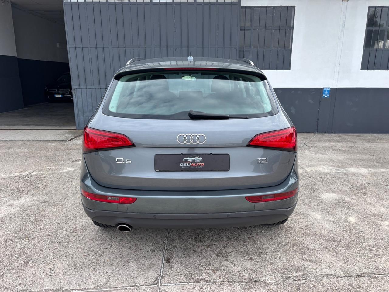 Audi Q5 2.0 TDI 177CV quattro. Garanzia 12 mesi