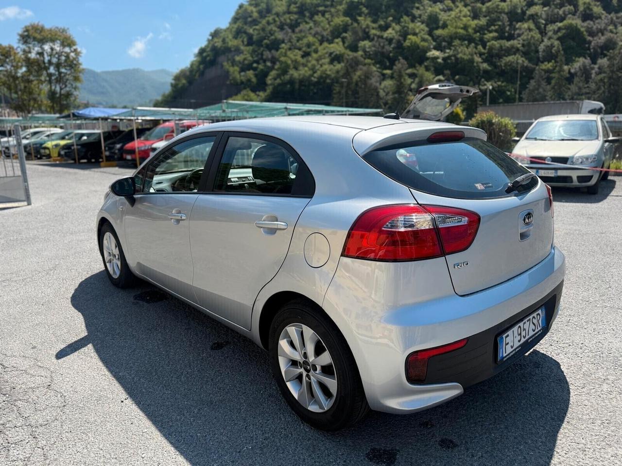 Kia Rio 1.2 CVVT 5p. Cool