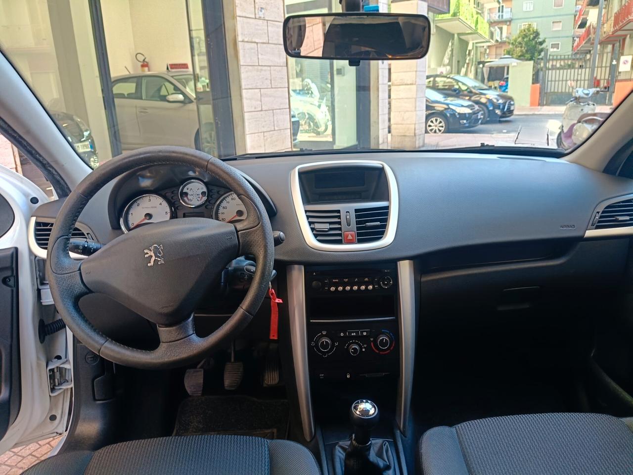 PEUGEOT 207 1.4 DIESEL 70CV-NEOPATENTATI-Euro 4790