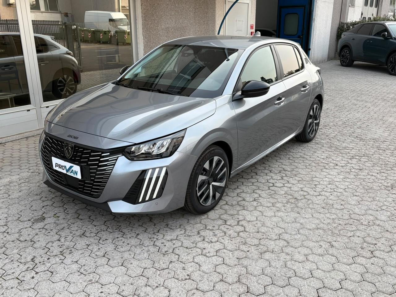 Peugeot 208 Hybrid 100 CV Business