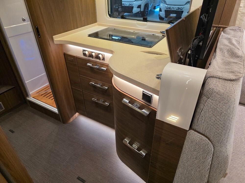 CAMPER HYMER B-KLASSE SL 704