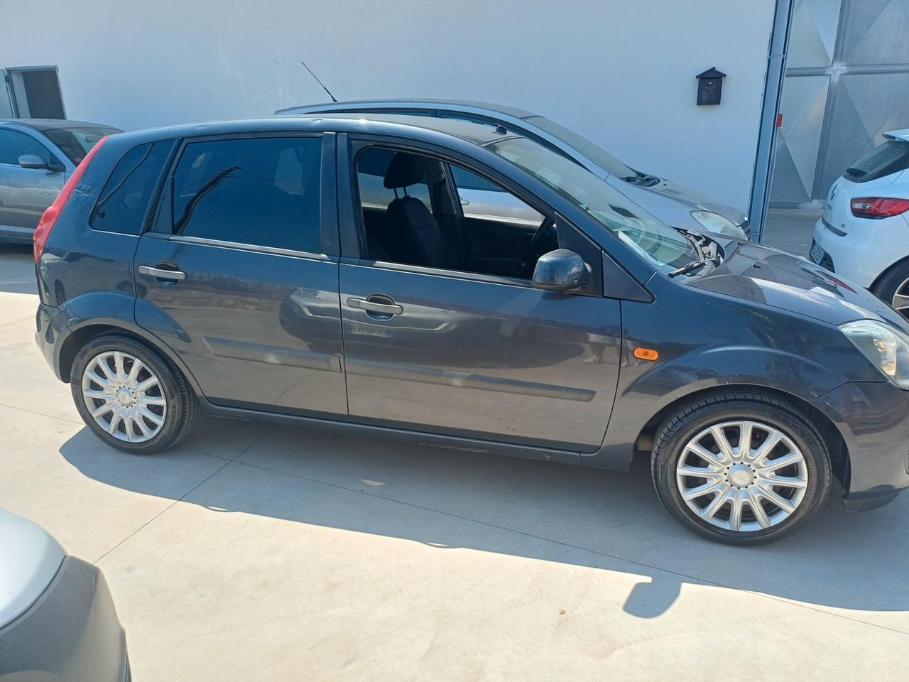 Ford Fiesta 1.4 TDCi 5p. Titanium