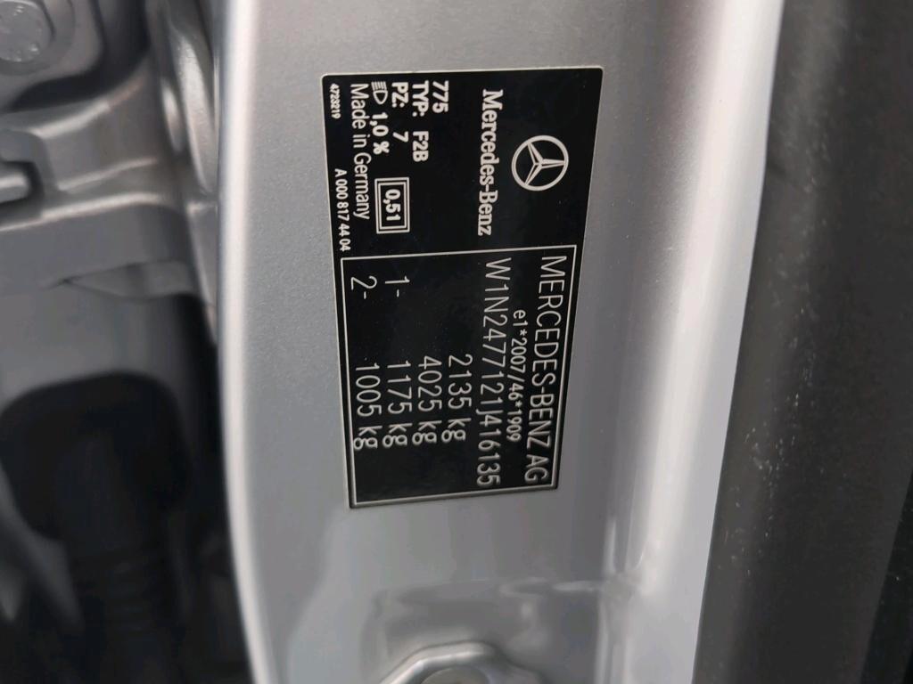 MERCEDES-BENZ GLA 200D 150CV AUTOMATIC BUSINESS LINE ( FARI LED - CRUISE - PELLE - NAVI PREMIUM - PARK ASSIST - TELECAMERA POST. )
