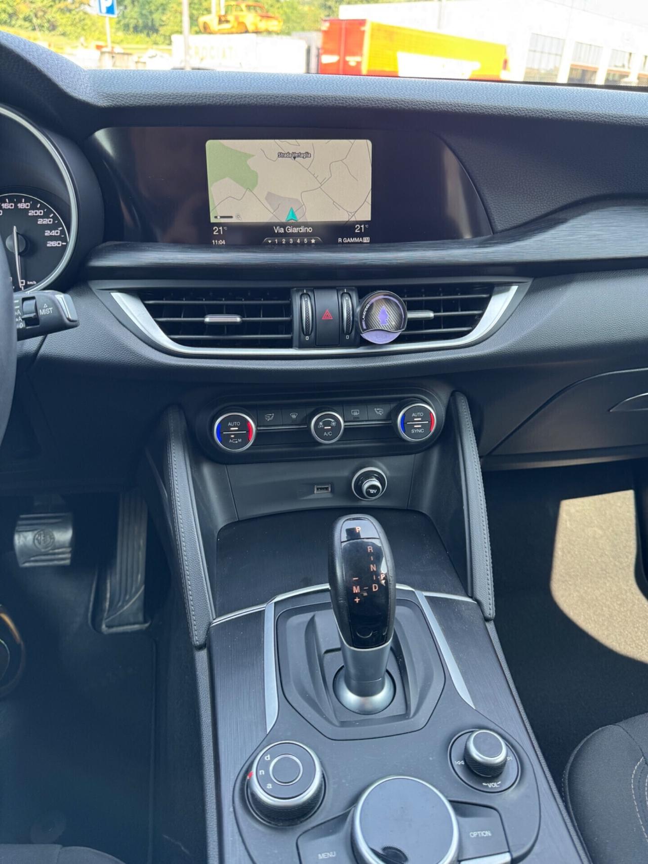 Alfa Romeo Stelvio 2.2 Turbodiesel 180 CV AT8 RWD Business