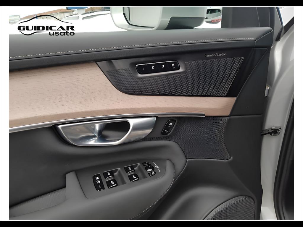 VOLVO XC90 II 2025 - XC90 2.0 b5 mhev Plus Bright awd 7p.ti auto