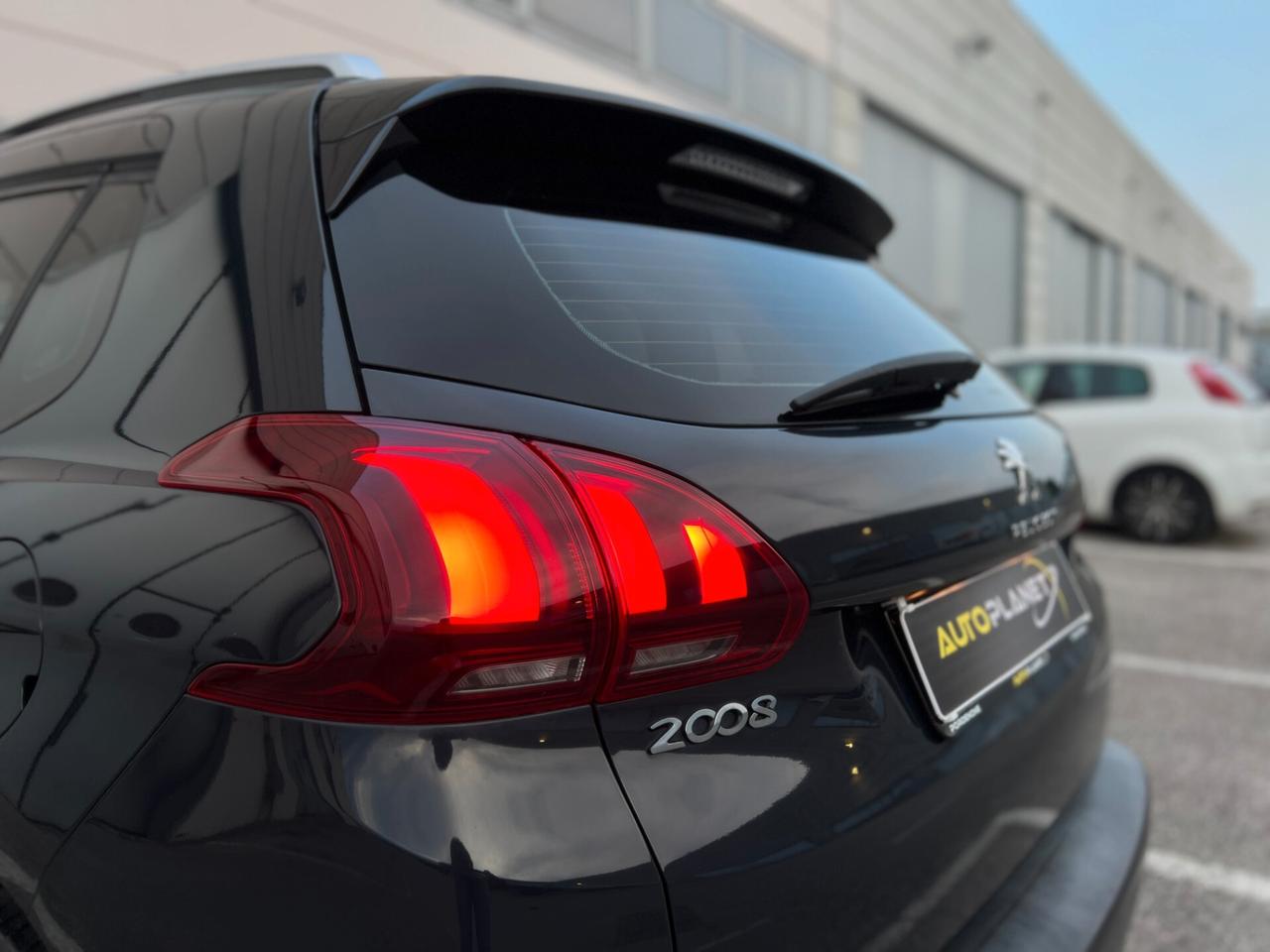 Peugeot 2008 PureTech 82 S&S Allure