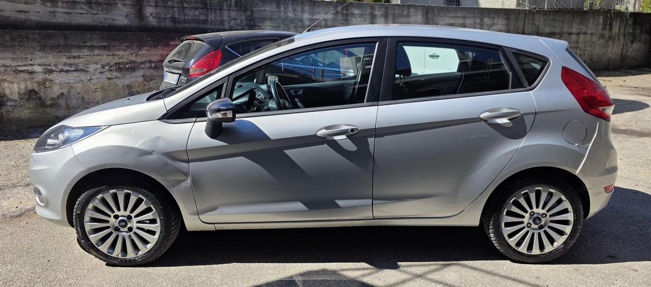 Ford Fiesta 1.2 16V 60CV 5p. Business