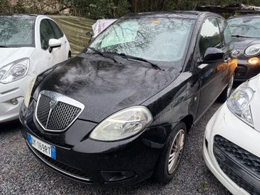 Lancia Ypsilon 1.3 MJT 75 CV km 120.000 - 2009
