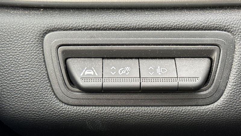 Renault Captur 1.6 E-Tech hybrid Techno Fast Track 145cv auto