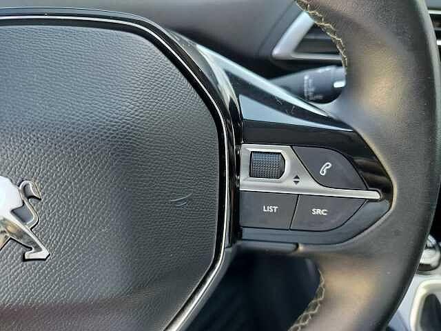 Peugeot 3008 BlueHDi 130 S&S Allure