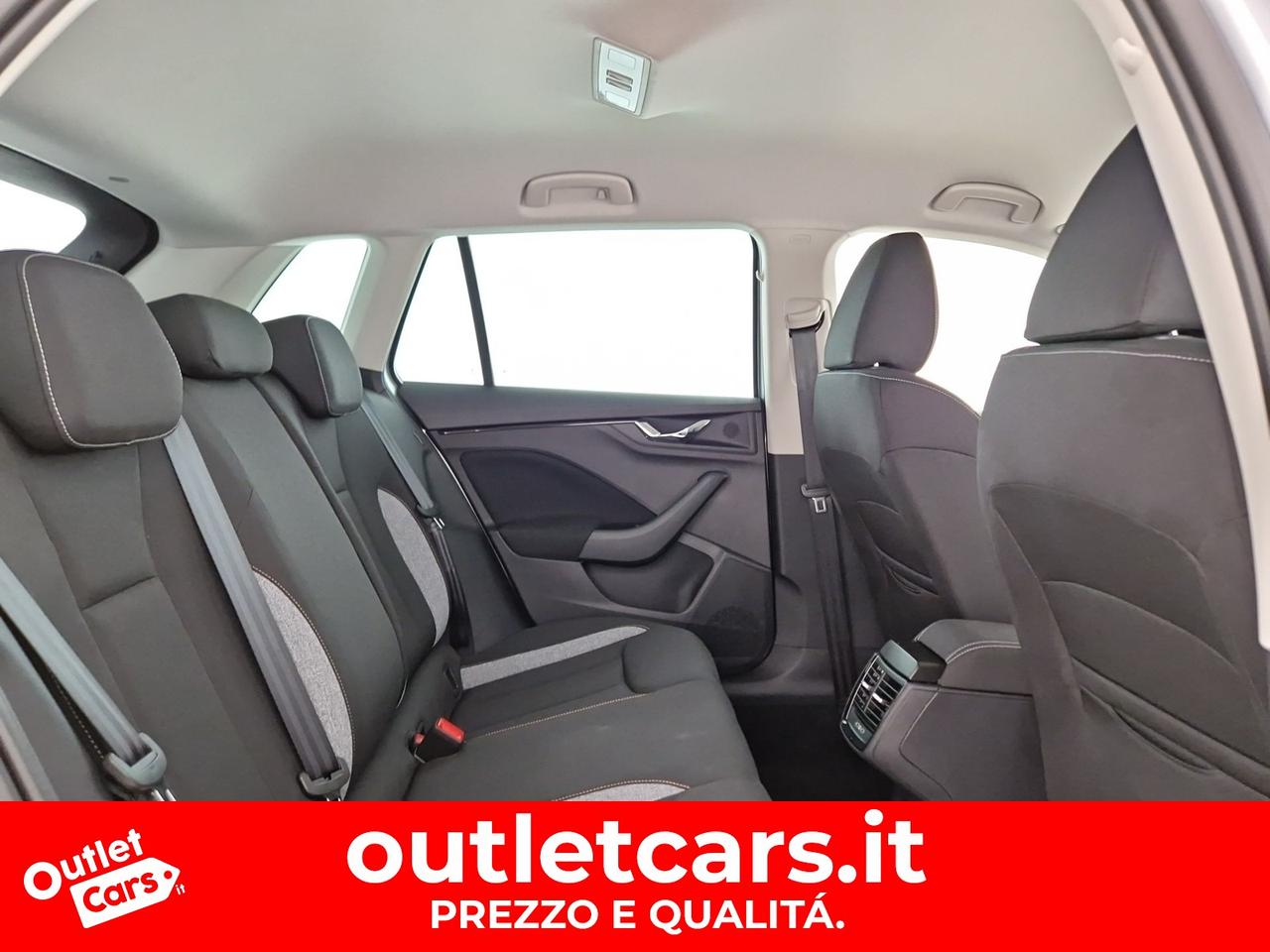 Skoda Kamiq 1.0 tsi black dots 95cv