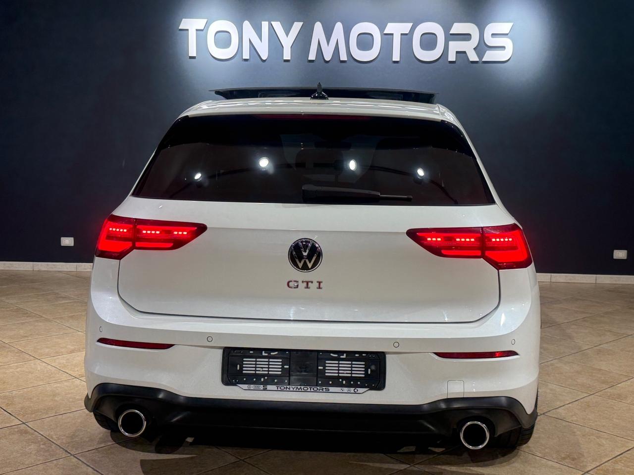 Volkswagen Golf GTI 2.0 TSI BlackStyle