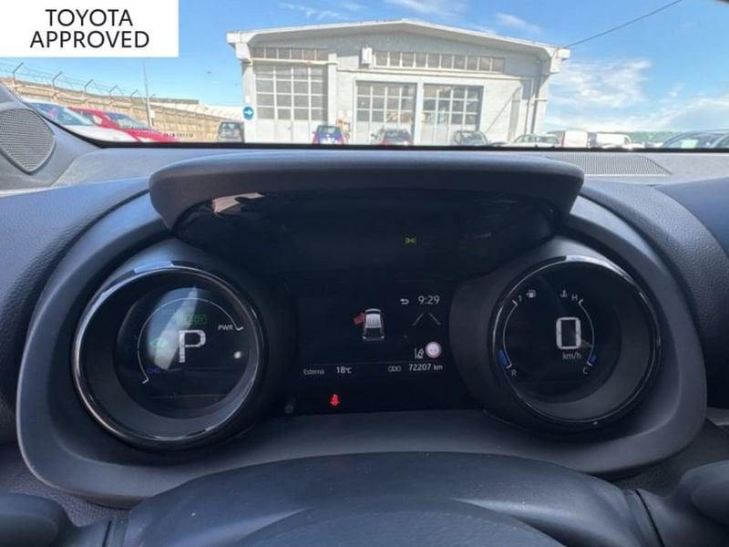 Toyota Yaris 1.5 HYBRID STYLE