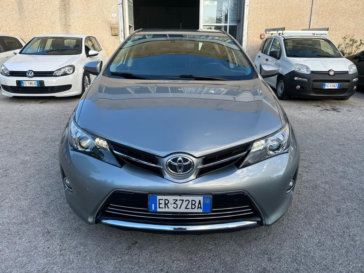 Toyota Auris 1.4 D-4D Lounge
