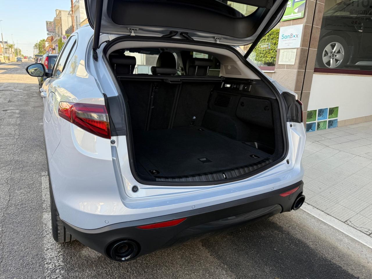 ALFA ROMEO Stelvio 2.2 T.diesel 190CV AT8 Q4 Sprint MY 2021 - GANCIO DI TRAINO ELETTRICO-PELLE