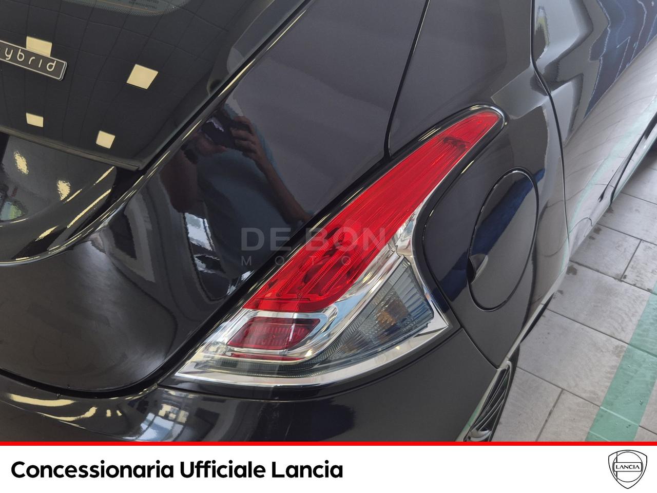Lancia Ypsilon 1.0 firefly hybrid gold s&s 70cv