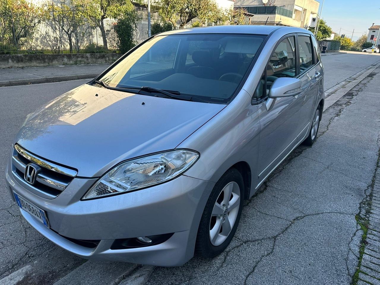 Honda FR-V 2.2 i-CTDi 6 POSTI