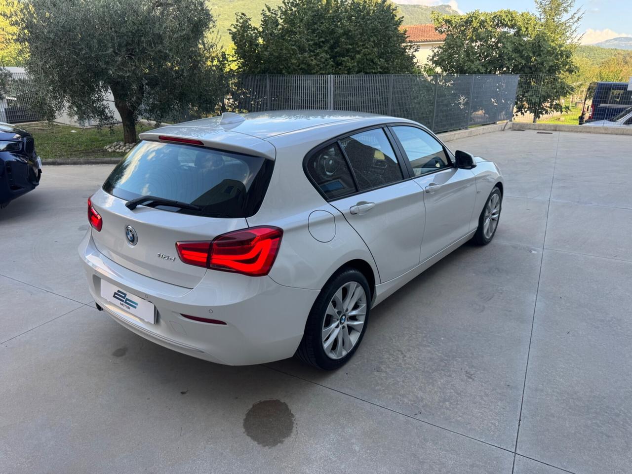 Bmw 116 116d 5p. Urban NEOPATENTATI