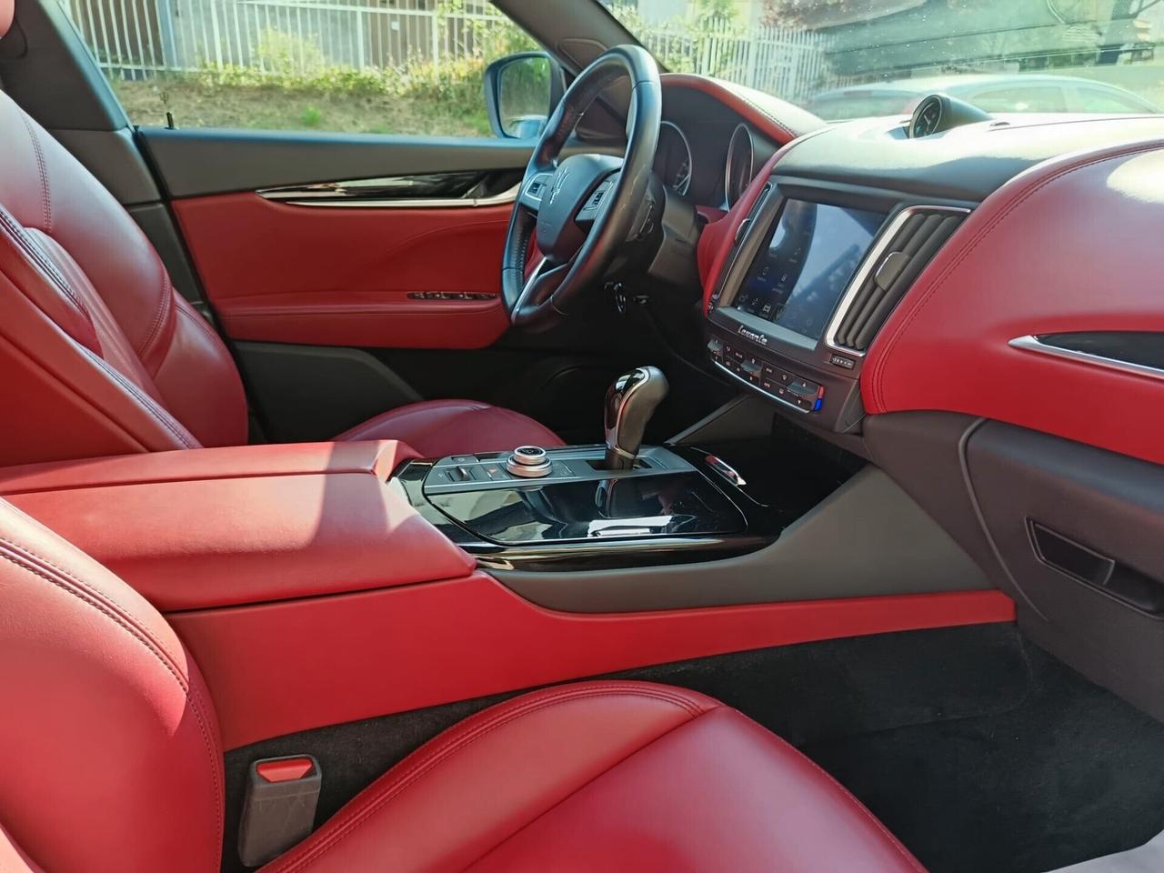 Maserati Levante 3.0 V6 Diesel250CV AWD, TAGLIANDATA