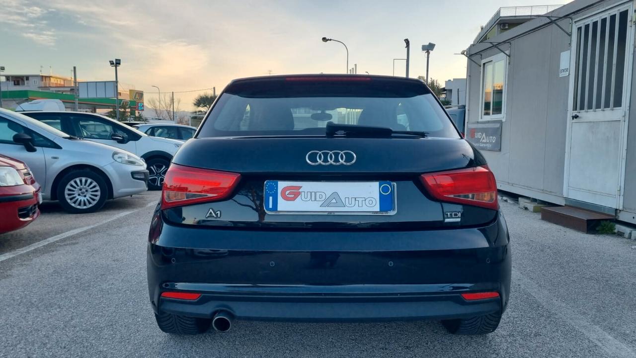 Audi A1 1.4 TDI Admired-90CV-66KW