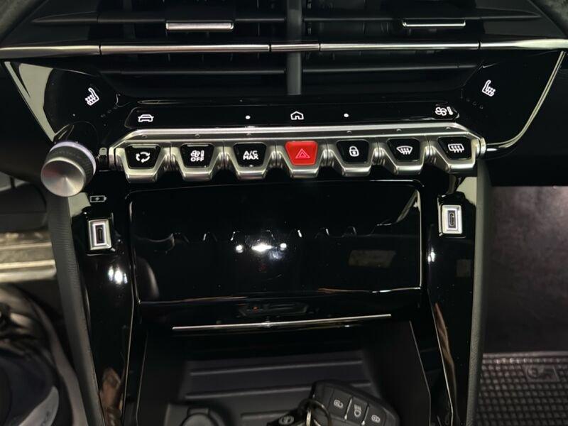 Peugeot 208 GT Hybrid 136 e-DCS6 auto Sedili Elettrici
