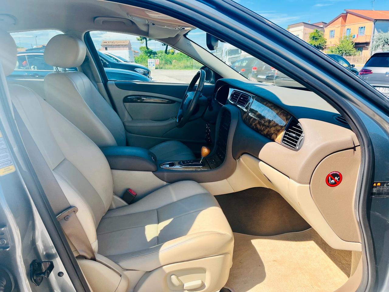 Jaguar S-Type (X206) 2.7 diesel V6 cat Exec.