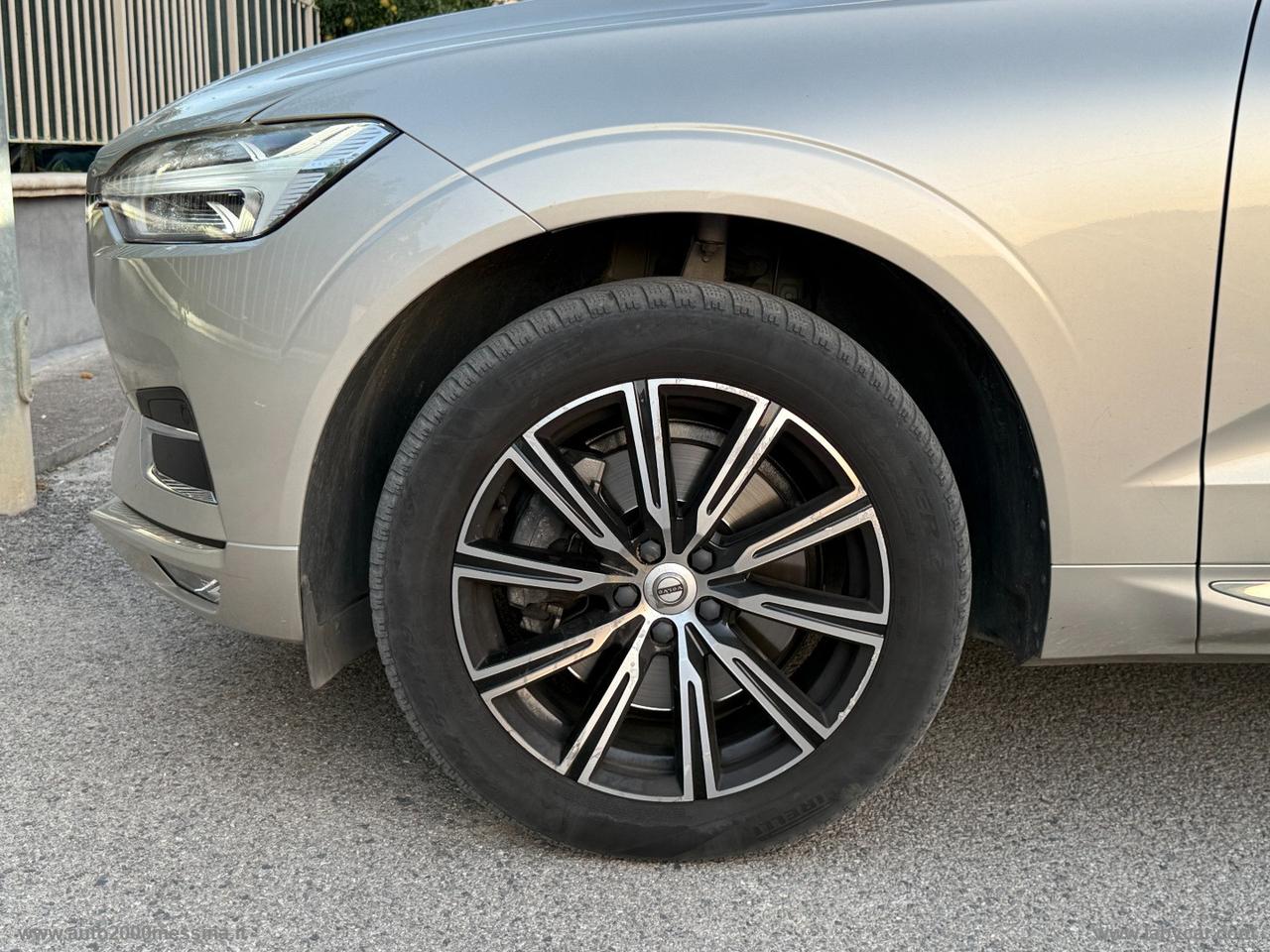 VOLVO XC60 B4 AWD GEARTRONIC INSCRIPTION