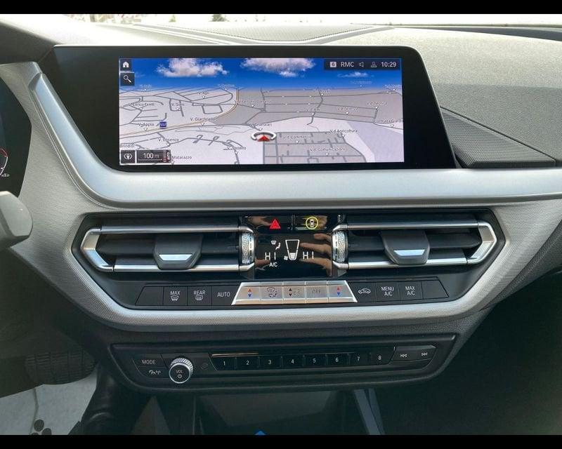 BMW Serie 1 F40 118d Business Advantage auto