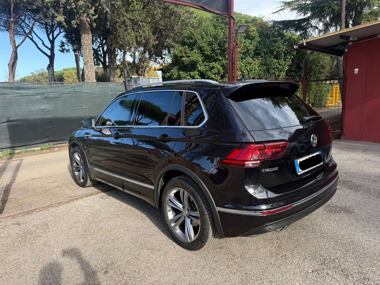 Volkswagen Tiguan 2.0 TDI SCR DSG Advanced R-LINE FULL LED *promo*