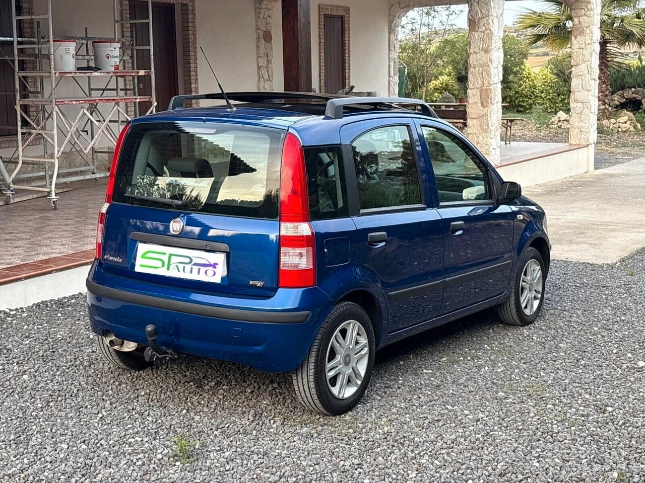 Fiat Panda 1.2 TETTO PANORMAICO GANCIO DI TRAINO
