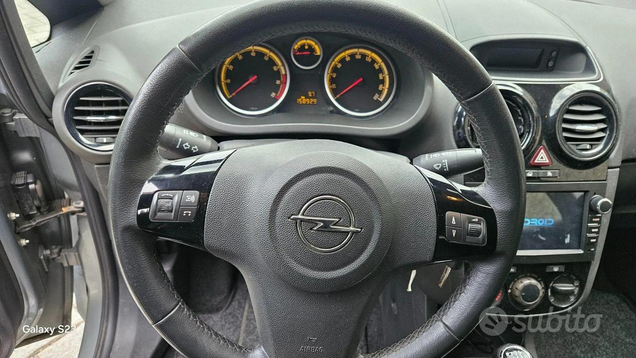 Opel Corsa 1.2 benzina 63Kw anno 2010