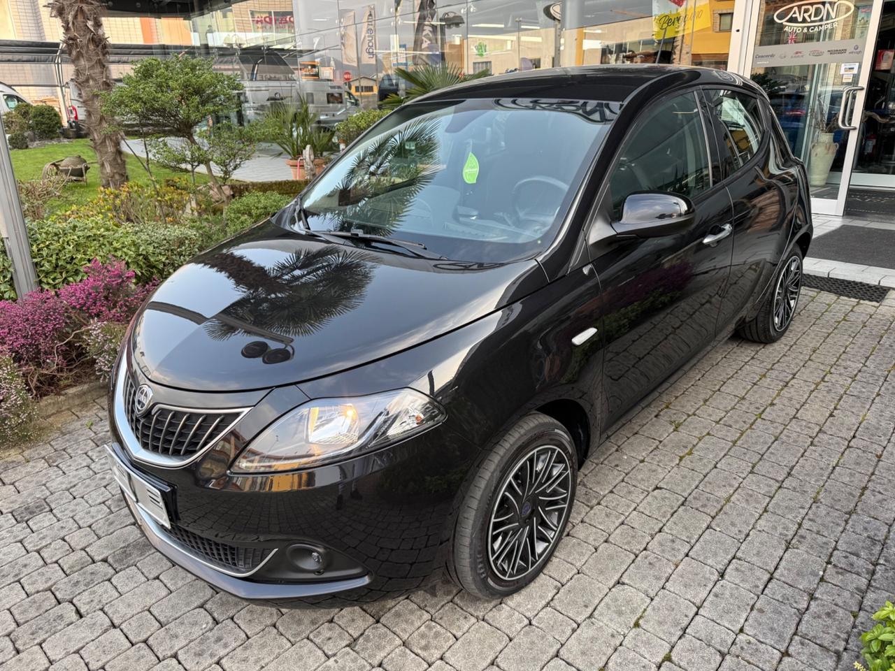 LANCIA YPSILON 1.0 5 PORTE